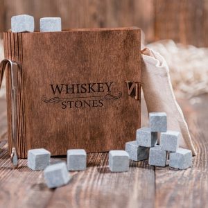 Подарунковий набір 12 каменів для віскі в скриньці-книзі «Whiskey stones»