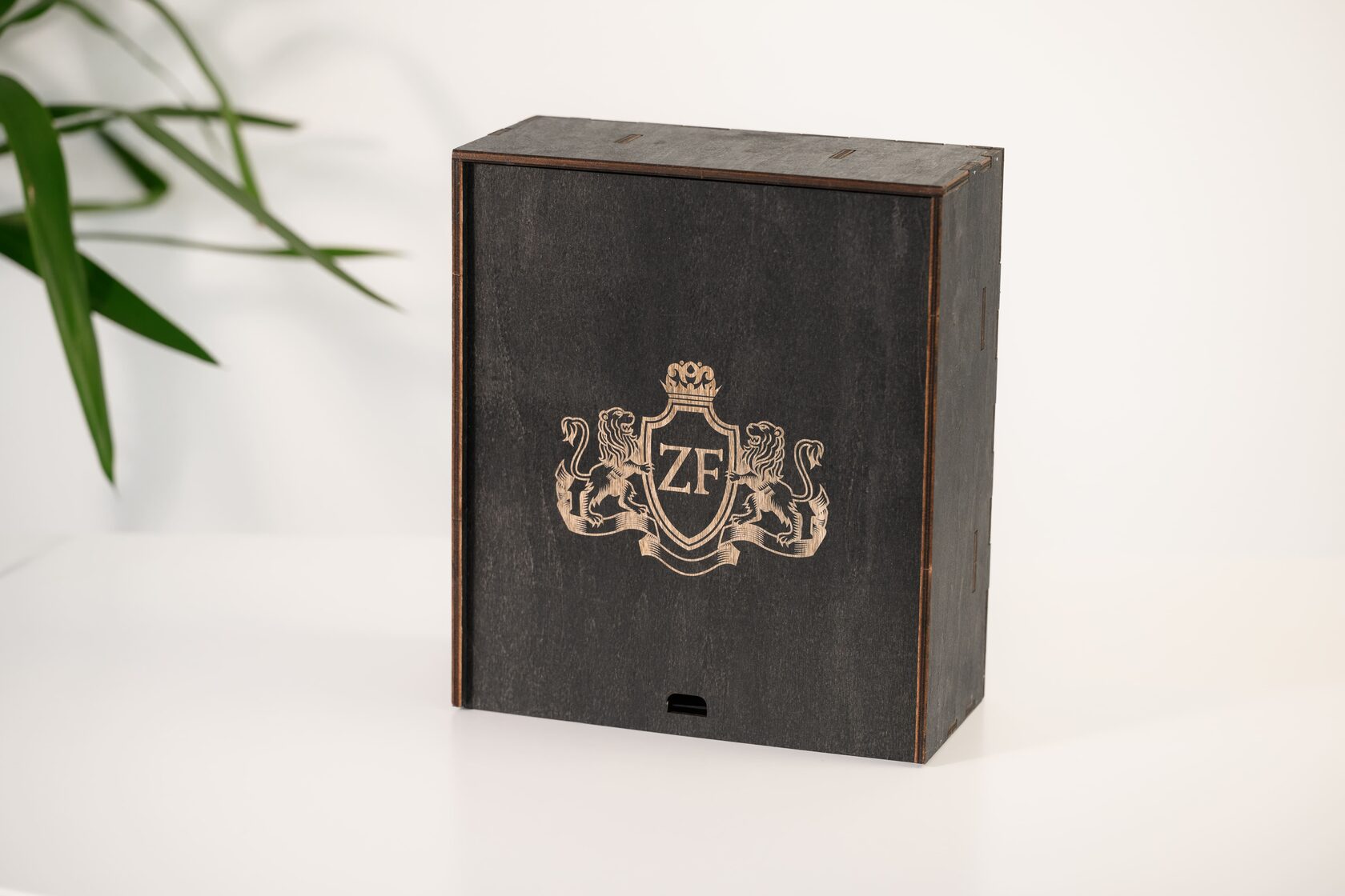 Подарунковий набір з декантером та чарками Bohemia Quadro