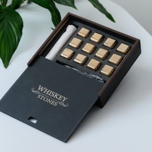 Золоті сталеві кубики для віскі в дерев'яній коробці. 12 кубиків для охолодження віскі